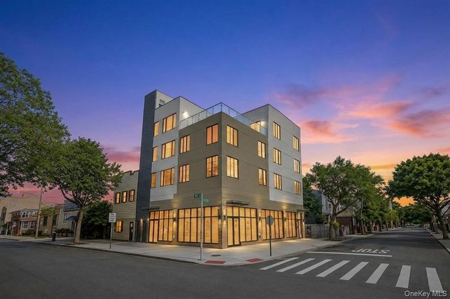 91-20 101 ave, Ozone Park, NY 11416