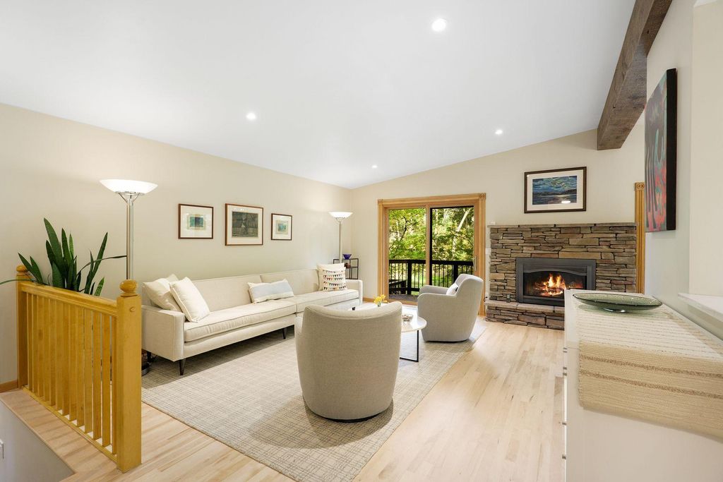 8 Woodhill Lane, North Oaks, MN 55127 — photo 4