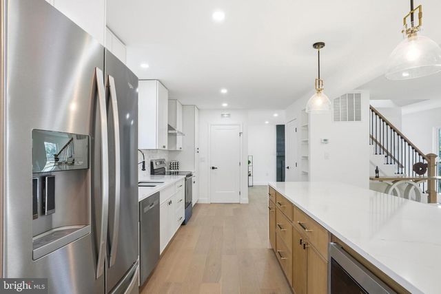 10704 HOWERTON AVE, Fairfax, VA 22030