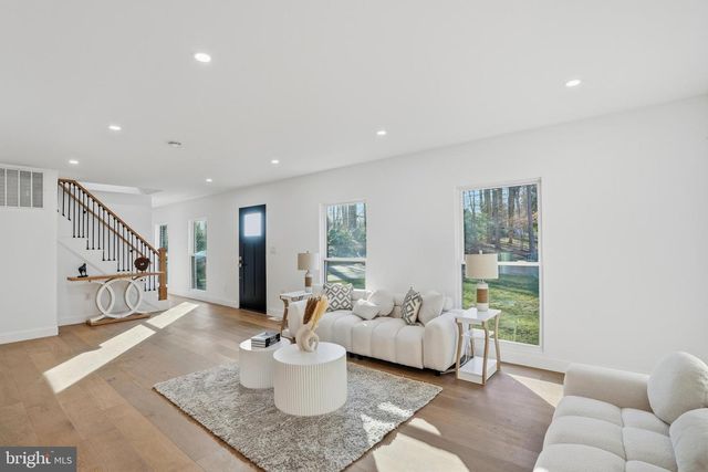 10704 HOWERTON AVE, Fairfax, VA 22030