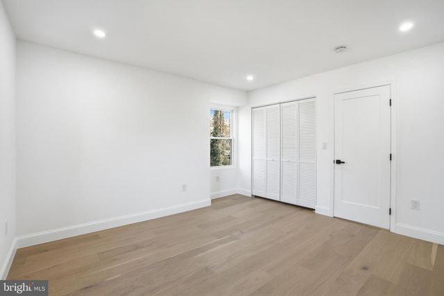 10704 HOWERTON AVE, Fairfax, VA 22030