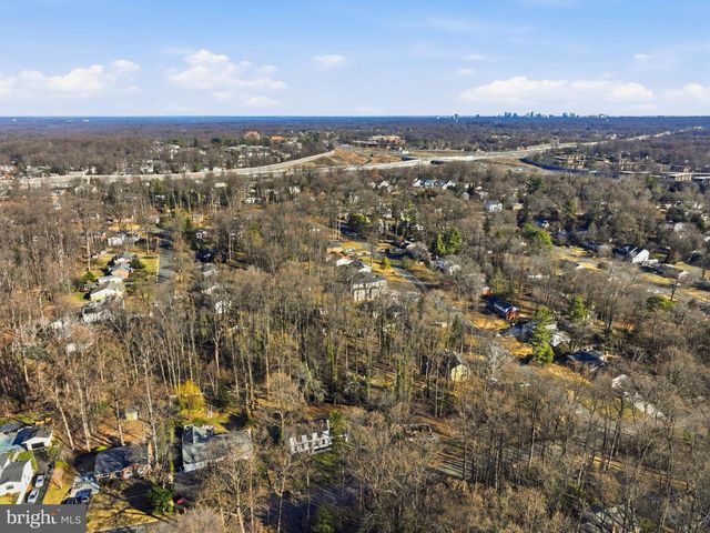 10704 HOWERTON AVE, Fairfax, VA 22030