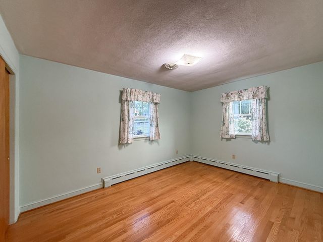 47 GISH LN, Staunton, VA 24401
