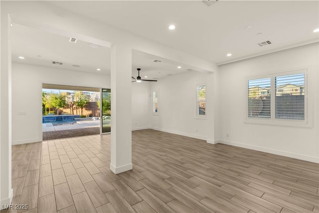 2554 Hazelburn Avenue, Henderson, NV 89044