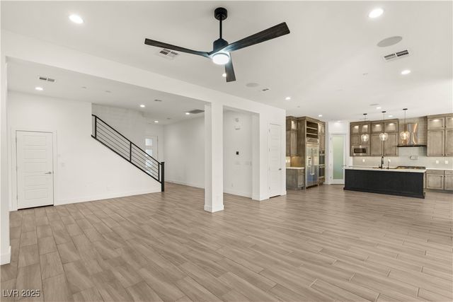 2554 Hazelburn Avenue, Henderson, NV 89044