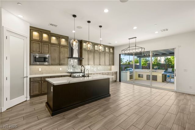 2554 Hazelburn Avenue, Henderson, NV 89044