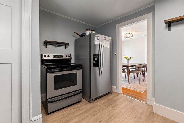 19 Lake Shore Dr, Weymouth, MA 02189