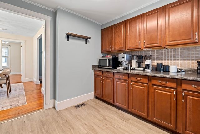 19 Lake Shore Dr, Weymouth, MA 02189