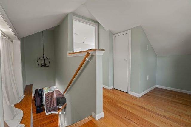 19 Lake Shore Dr, Weymouth, MA 02189