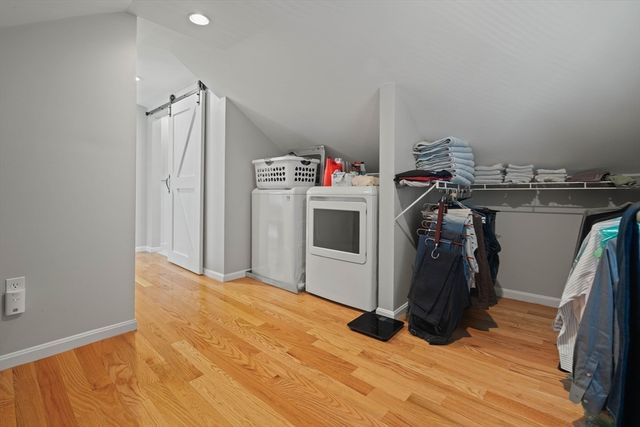 19 Lake Shore Dr, Weymouth, MA 02189