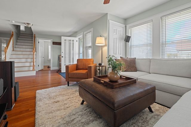 19 Lake Shore Dr, Weymouth, MA 02189