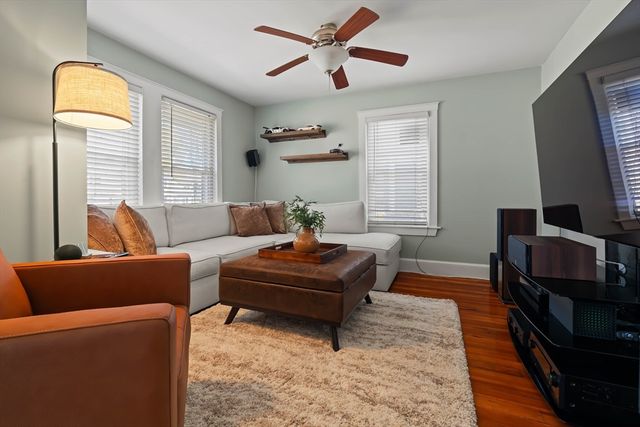 19 Lake Shore Dr, Weymouth, MA 02189