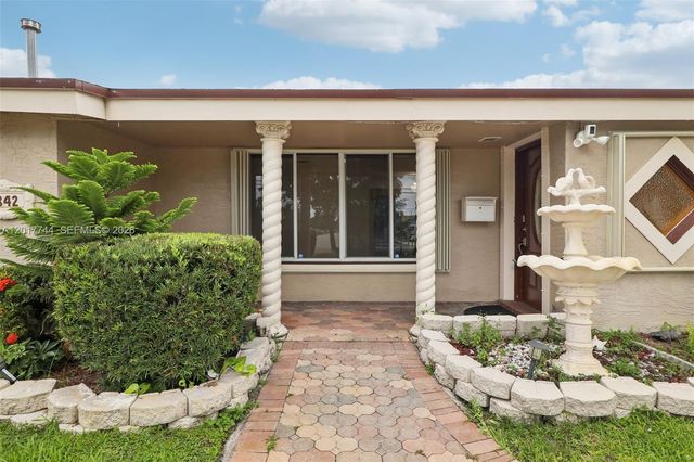 3842 Jasmine Avenue, Miramar, FL 33023