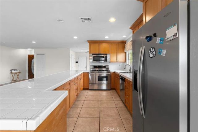 25481 Foothill Drive, San Bernardino, CA 92404