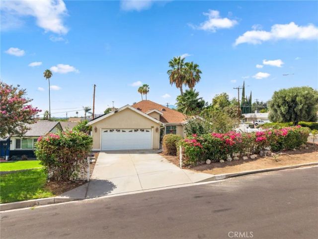 25481 Foothill Drive, San Bernardino, CA 92404