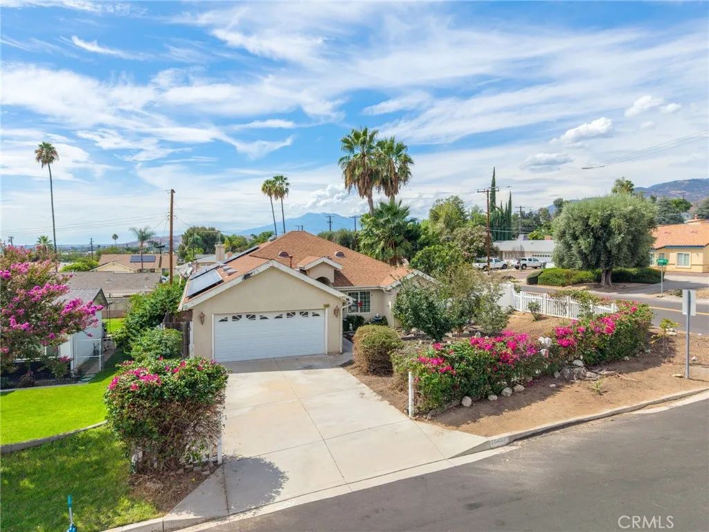 25481 Foothill Drive, San Bernardino, CA 92404