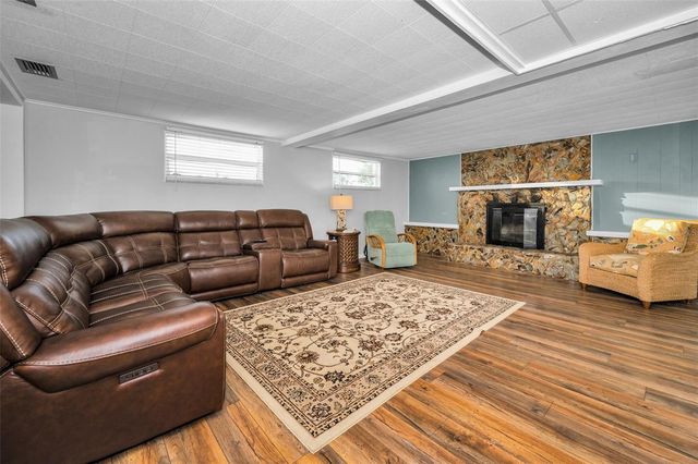 11077 87TH AVENUE, Seminole, FL 33772