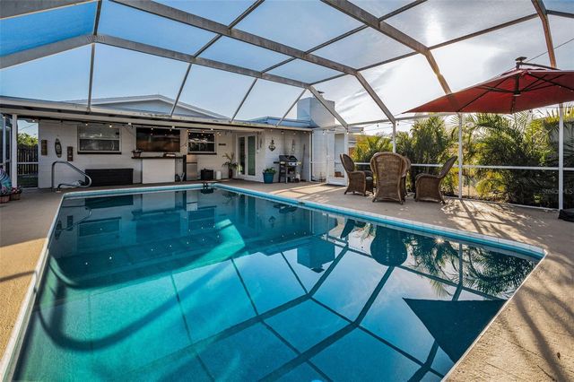 11077 87TH AVENUE, Seminole, FL 33772