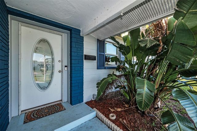 11077 87TH AVENUE, Seminole, FL 33772