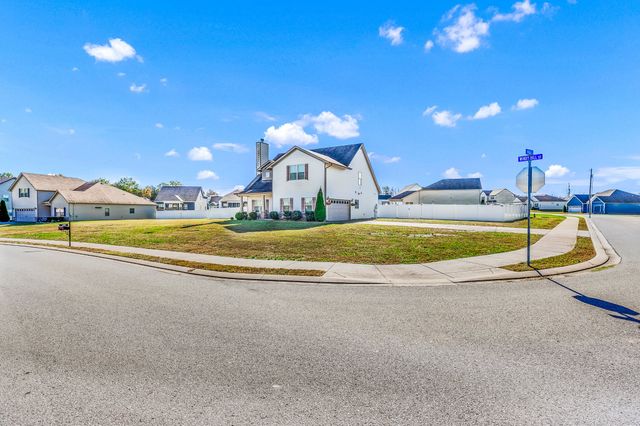 159 Windyhill St, Murfreesboro, TN 37129