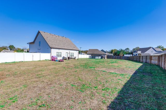 159 Windyhill St, Murfreesboro, TN 37129