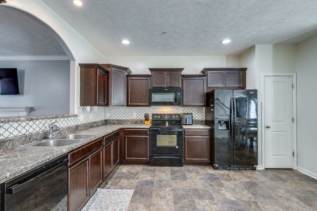 159 Windyhill St, Murfreesboro, TN 37129