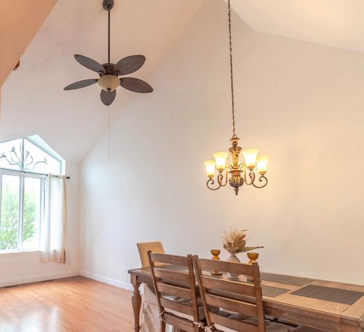 4 Lauren Dr 4, Rockland, MA 02370