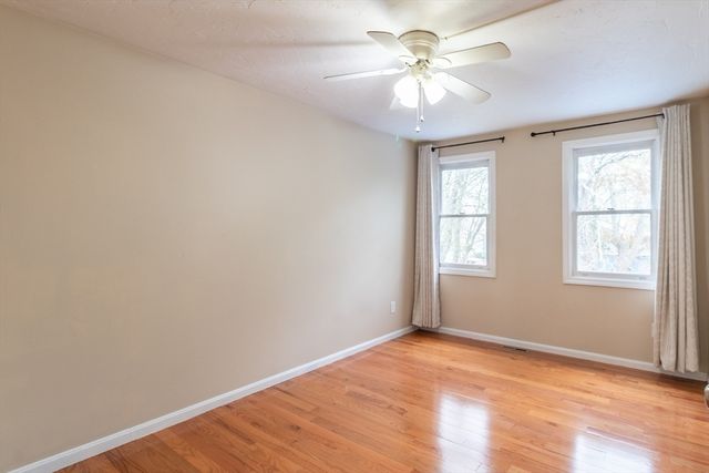 4 Lauren Dr 4, Rockland, MA 02370