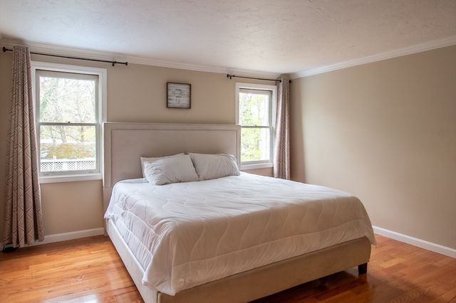 4 Lauren Dr 4, Rockland, MA 02370
