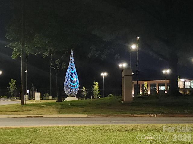 4033 W Tyvola Road, Charlotte, NC 28208