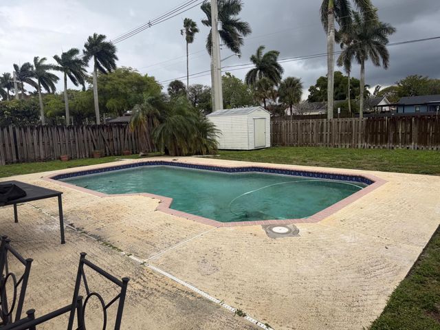 10862 NW 23rd Court, Sunrise, FL 33322