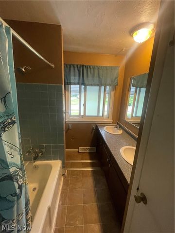 3778 Brainard Road, Woodmere, OH 44122