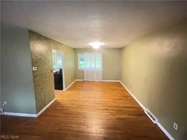 3778 Brainard Road, Woodmere, OH 44122