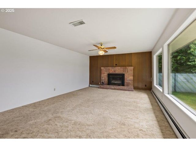 2107 COVE Ave, La Grande, OR 97850