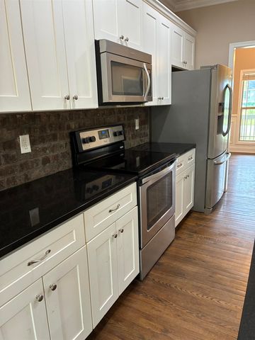 1000 Sheila Avenue, Greer, SC 29651