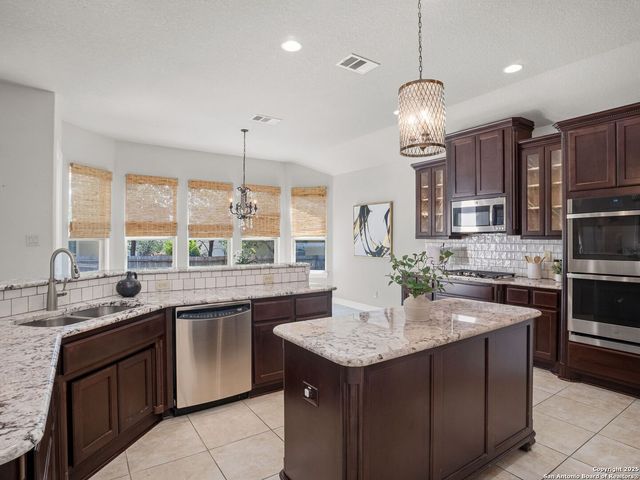 1242 Via Milano, San Antonio, TX 78260