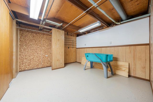 800 MAPLE STREET, Winneconne, WI 54986