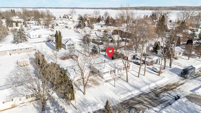 800 MAPLE STREET, Winneconne, WI 54986