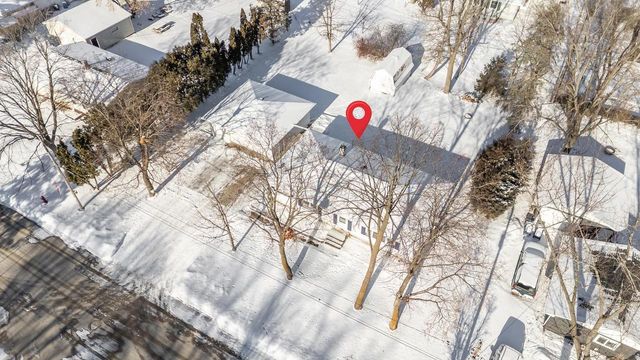 800 MAPLE STREET, Winneconne, WI 54986