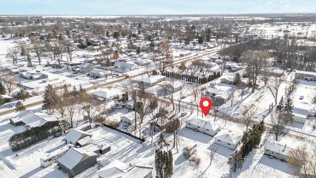 800 MAPLE STREET, Winneconne, WI 54986