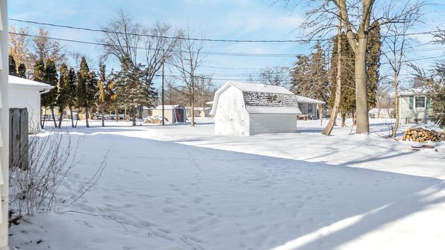 800 MAPLE STREET, Winneconne, WI 54986