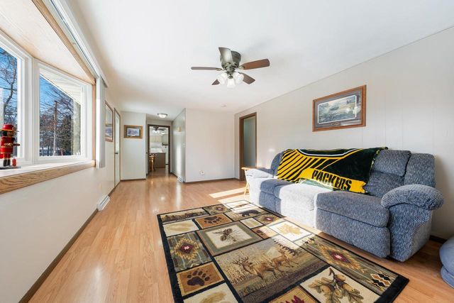 800 MAPLE STREET, Winneconne, WI 54986