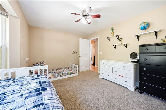 14240 Hollydale Rd, Grass Valley, CA 95945