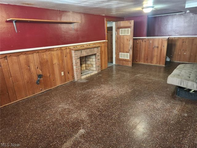 2320 Wrenford Road, University Heights, OH 44118