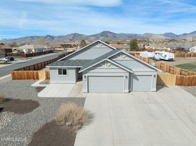 201 Verre Court, Dayton, NV 89403