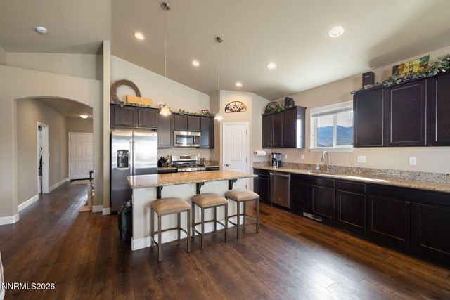 201 Verre Court, Dayton, NV 89403