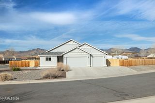 201 Verre Court, Dayton, NV 89403