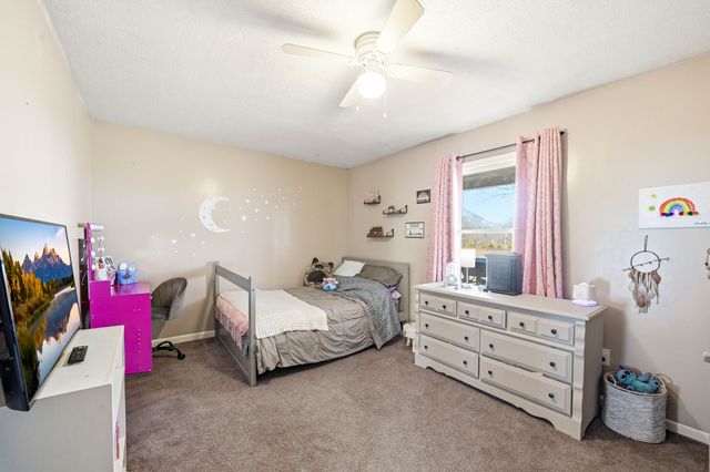 105 Farris Creek Bridge Rd, Belvidere, TN 37306