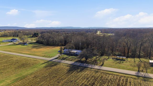 105 Farris Creek Bridge Rd, Belvidere, TN 37306