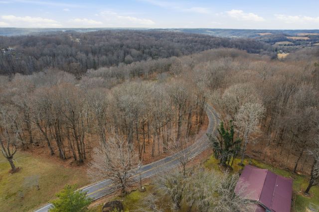 105 Farris Creek Bridge Rd, Belvidere, TN 37306